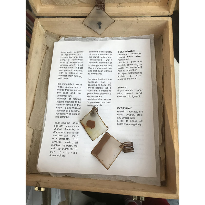 Self-Power-box-with-rings-and-description