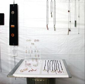 sample jewelry display